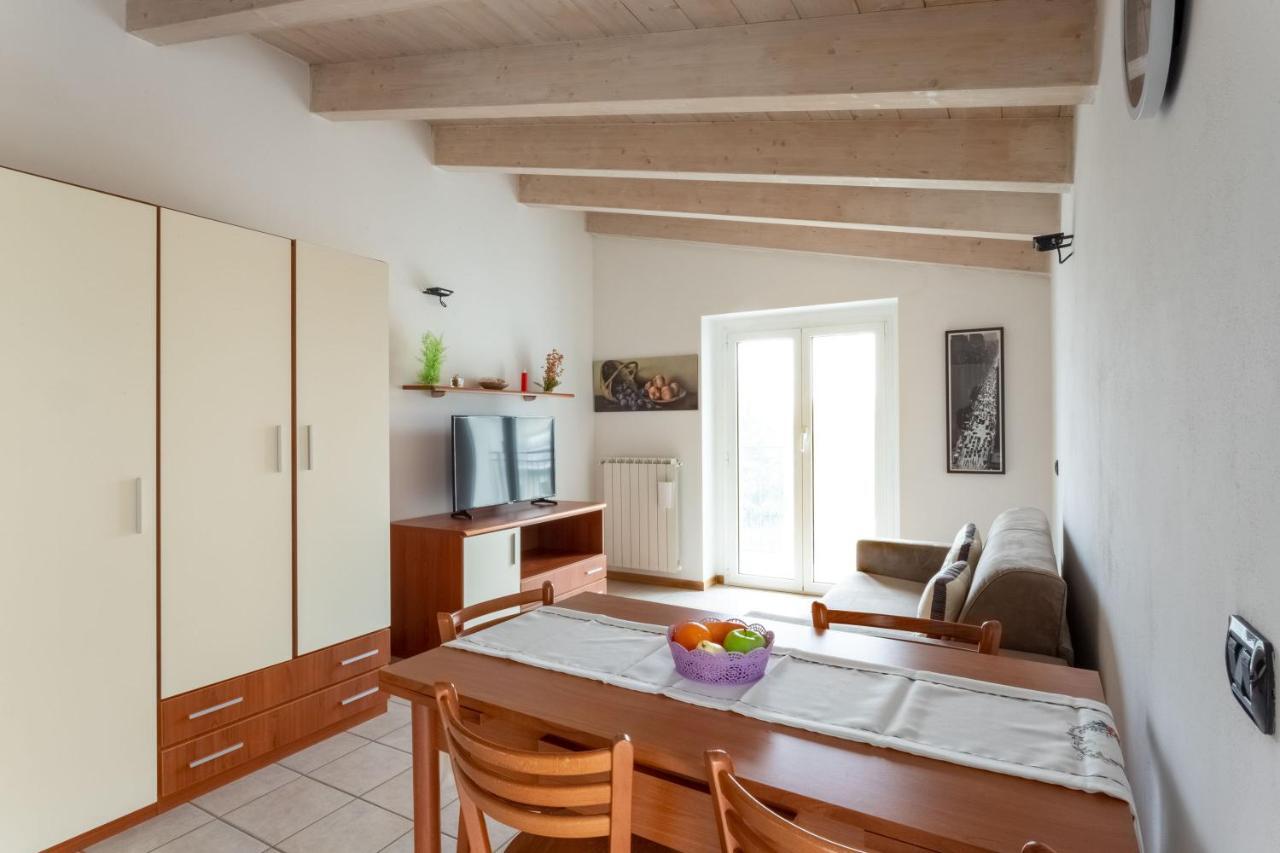 Casa Vacanze Valeria Sondrio Eksteriør billede