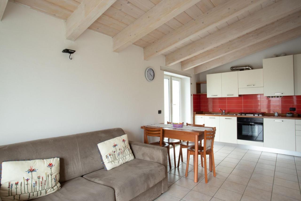 Casa Vacanze Valeria Sondrio Eksteriør billede