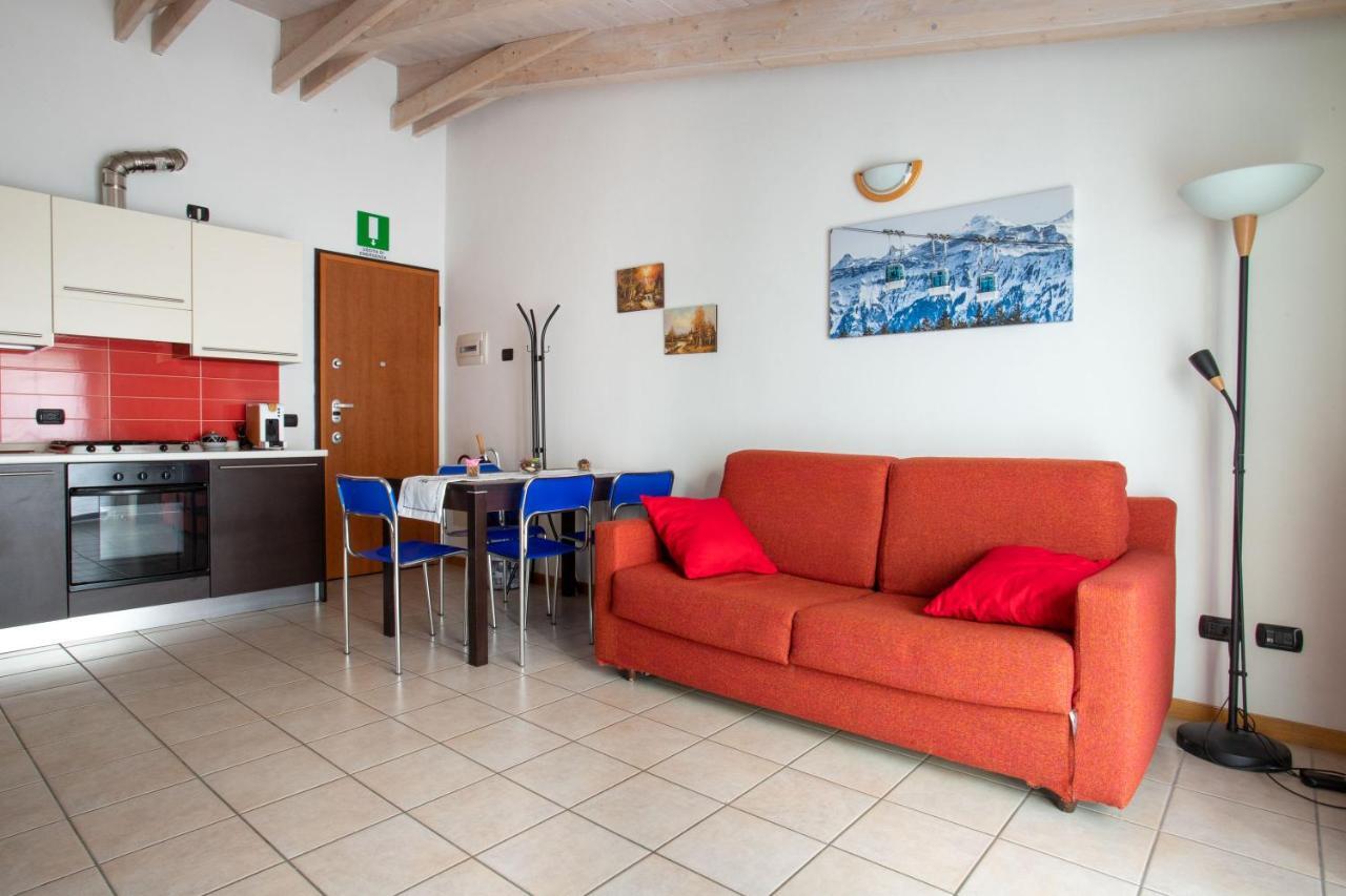 Casa Vacanze Valeria Sondrio Eksteriør billede